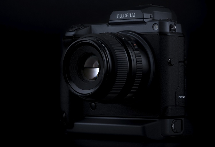 Fujifilm GFX 100 — высококлассная 100-Мп среднеформатная камера стоимостью $10 тыс.