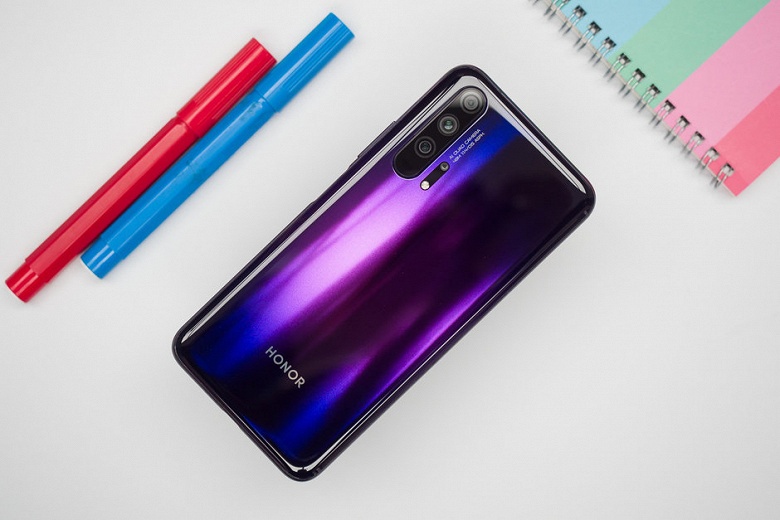 На неопределённый срок. Выпуск флагманского Honor 20 Pro отложен из-за санкций США