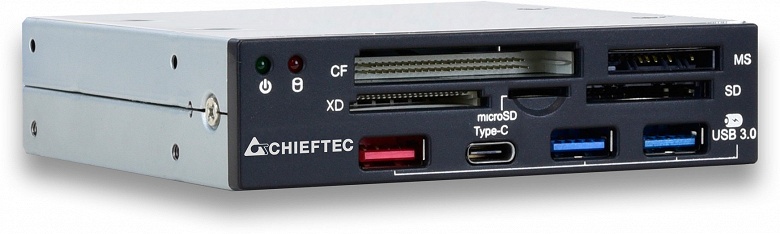Устройство для работы с картами памяти Chieftec CRD-901H дополнено четырьмя портами USB
