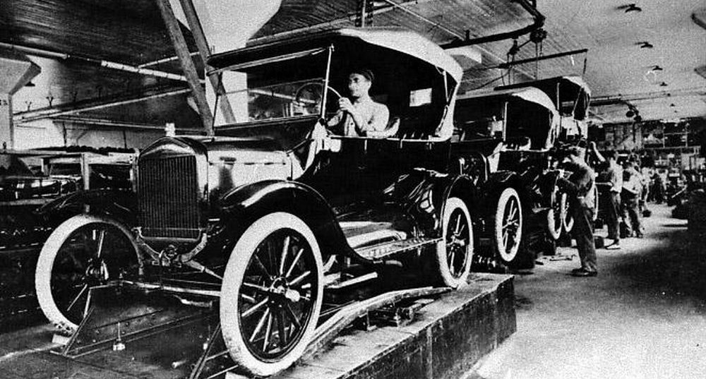 Как выглядел сто лет назад конвейр Форда Как выглядел сто лет назад конвейр Форда