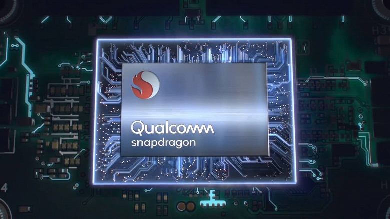 Компания Qualcomm сравнила SoC Snapdragon 8cx с неким конкурентом, и её продукт оказался быстрее