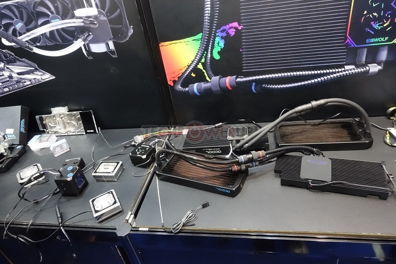 Компания Alphacool показала СЖО Eiswolf Aurora и Eisbaer LT Aurora - 1 Компания Alphacool показала СЖО Eiswolf Aurora и Eisbaer LT Aurora