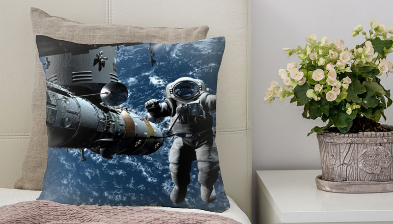 Нужна ли подушка космонавтам? - 1