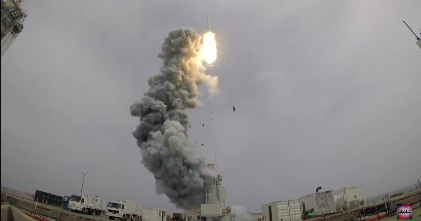 Фантастическое видео морского старта китайской ракеты