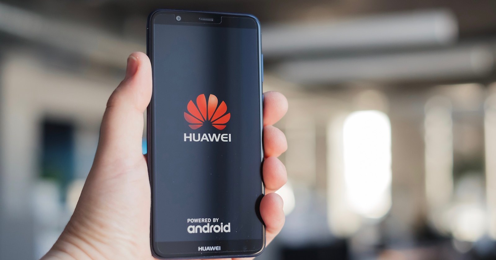 Смартфоны Huawei разоряют своих владельцев обновлениями