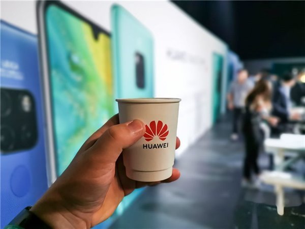 Альтернативная операционная система Huawei работает на 60% быстрее Android