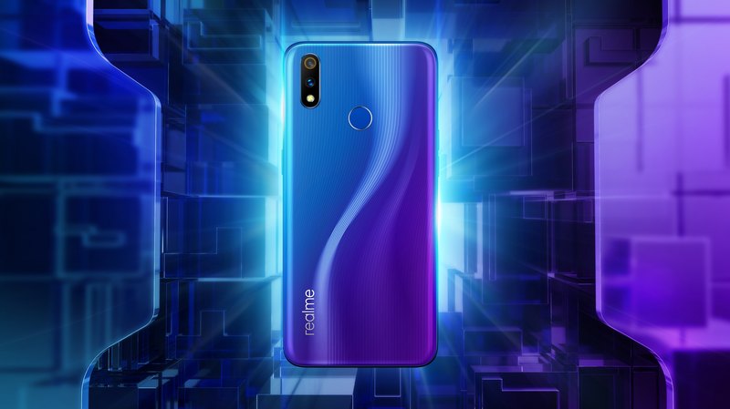 Бодрый новичок: realme 3 Pro