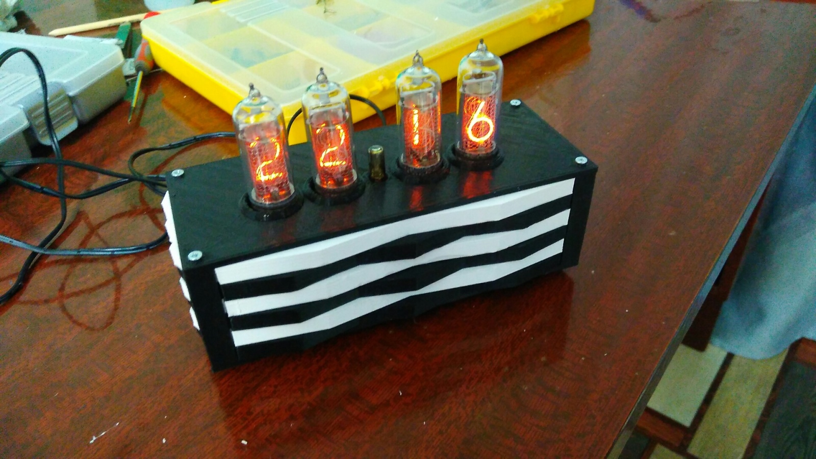 Nixie clock или теплый ламповый свет вам в дом - 6