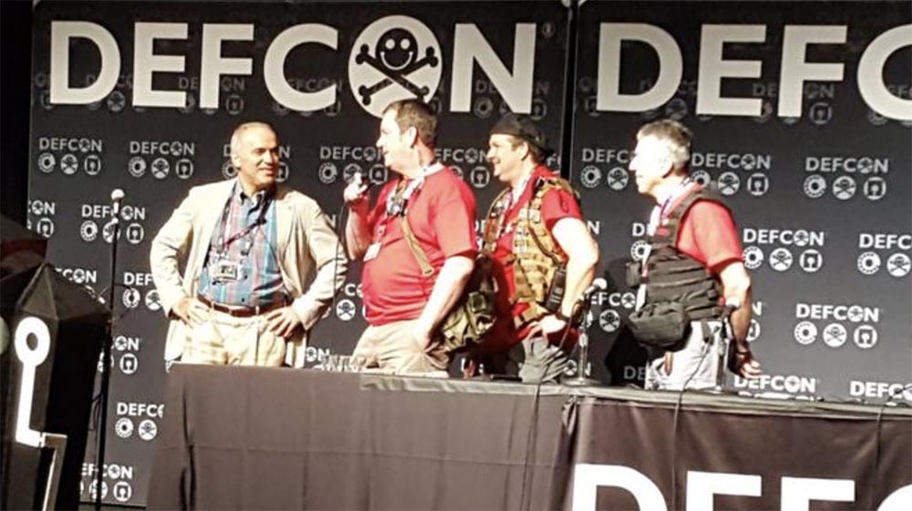 Конференция DEFCON 25. Гарри Каспаров. «Последняя битва мозга». Часть 1 - 1