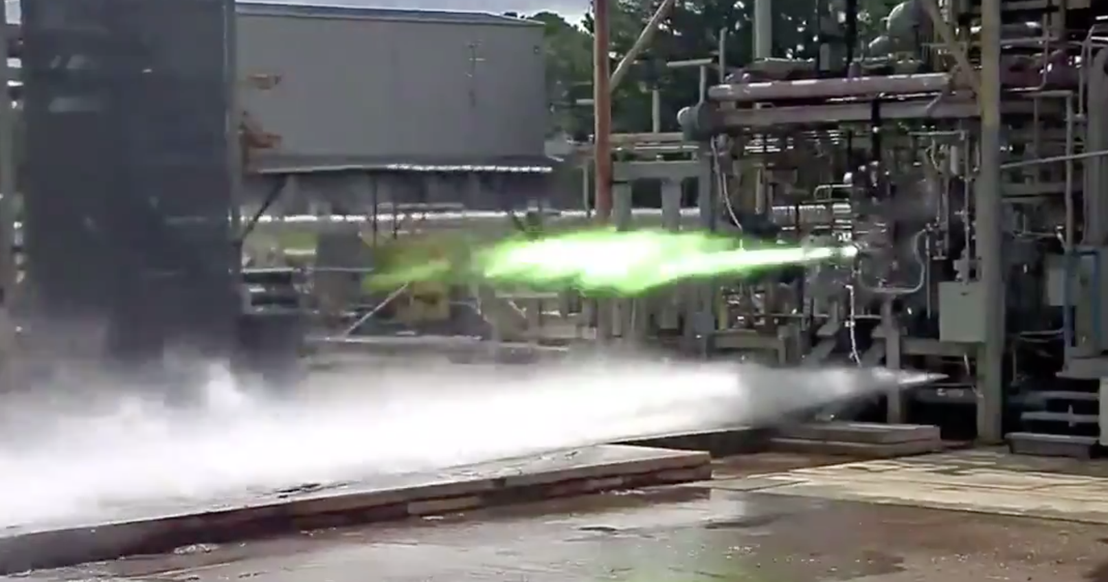 Blue Origin впервые запустила двигатель будущего лунного аппарата Blue Origin впервые запустила двигатель будущего лунного аппарата