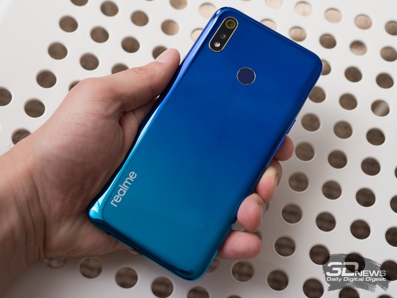 Новая статья: Обзор смартфонов realme 3 и realme 3 Pro: чемпионы второй лиги