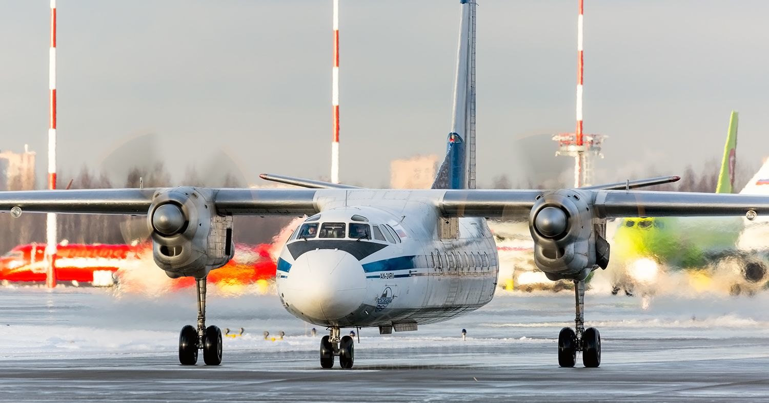 Крушение Ан-24 в Бурятии попало на видео Крушение Ан-24 в Бурятии попало на видео
