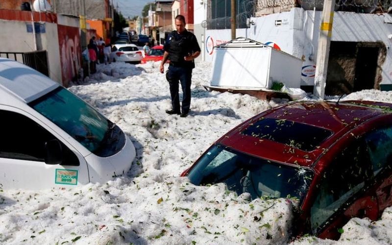 Аномальный снежный шторм обрушился на Мексику