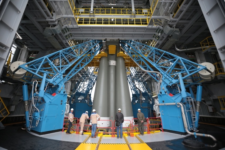 Фото дня: ракета-носитель со спутником «Метеор-М» на Восточном Фото дня: ракета-носитель со спутником «Метеор-М» на Восточном