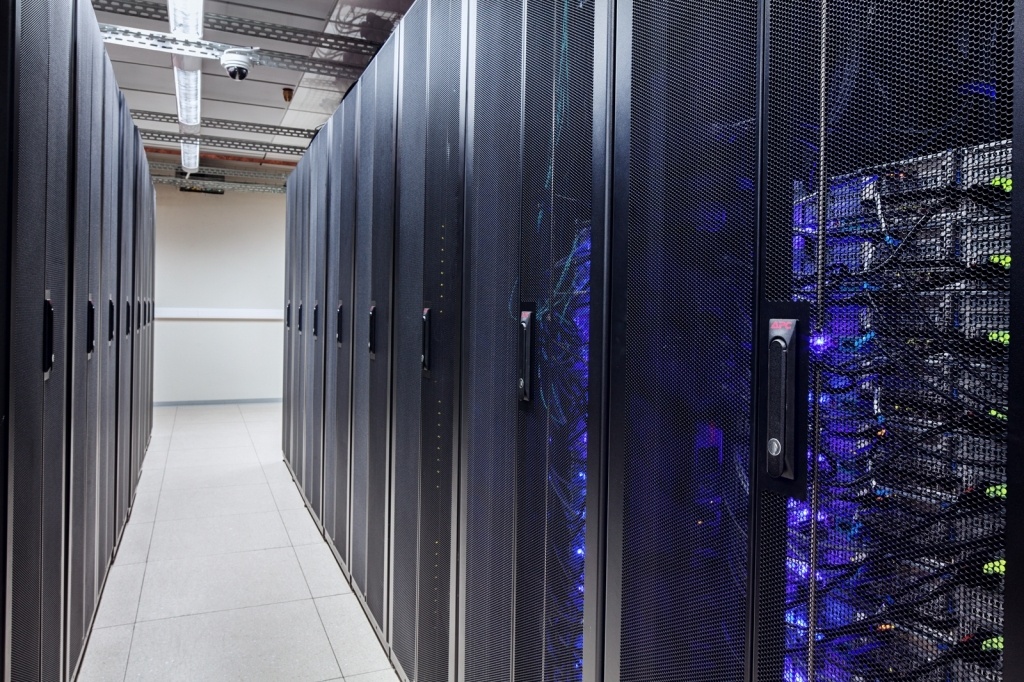 Будни дата-центра: неочевидные мелочи за 7 лет эксплуатации. И продолжение про крысу - 1 Будни дата-центра: неочевидные мелочи за 7 лет эксплуатации. И продолжение про крысу - 1