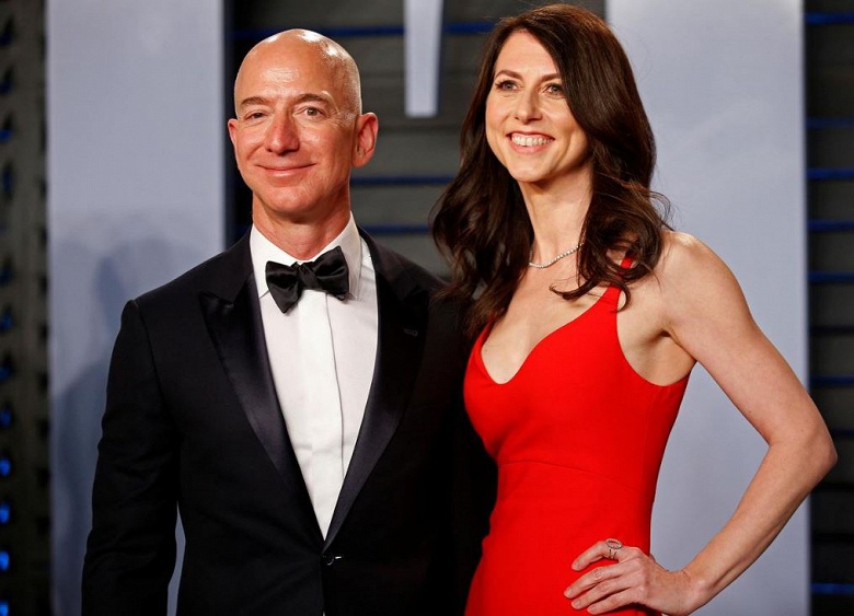 Развод основателя Amazon завершен, Маккензи Безос получила 38,3 млрд долларов