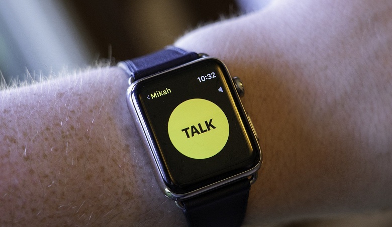 Apple временно отключила всем владельцам умных часов Watch функцию Walkie-Talkie 
