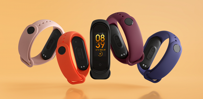 Фитнес-браслет Xiaomi Mi Band 4 начал продаваться в России