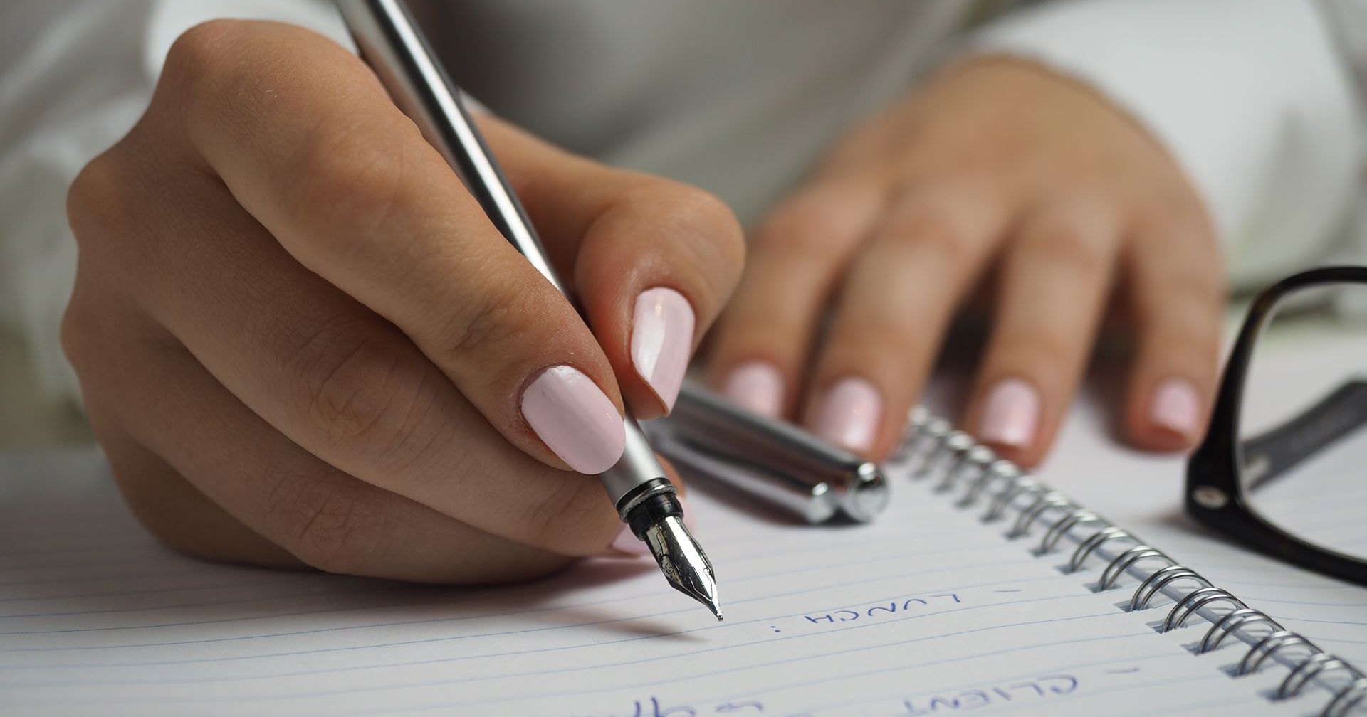 Учёные объяснили, почему мы не заканчиваем блокноты и дневники Учёные объяснили, почему мы не заканчиваем блокноты и дневники