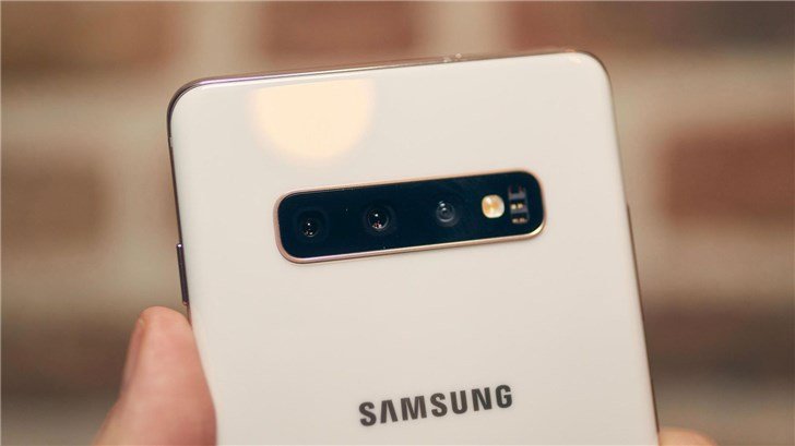 В четыре раза больше, чем у Galaxy S10. Флагманскому смартфону Samsung Galaxy S11 предрекают ультрачёткую камеру - 1 В четыре раза больше, чем у Galaxy S10. Флагманскому смартфону Samsung Galaxy S11 предрекают ультрачёткую камеру