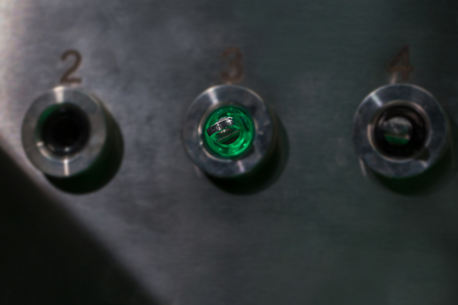 Тестируем умную ключницу (водка, кефир, чужие фотографии) - 1 Тестируем умную ключницу (водка, кефир, чужие фотографии) - 1