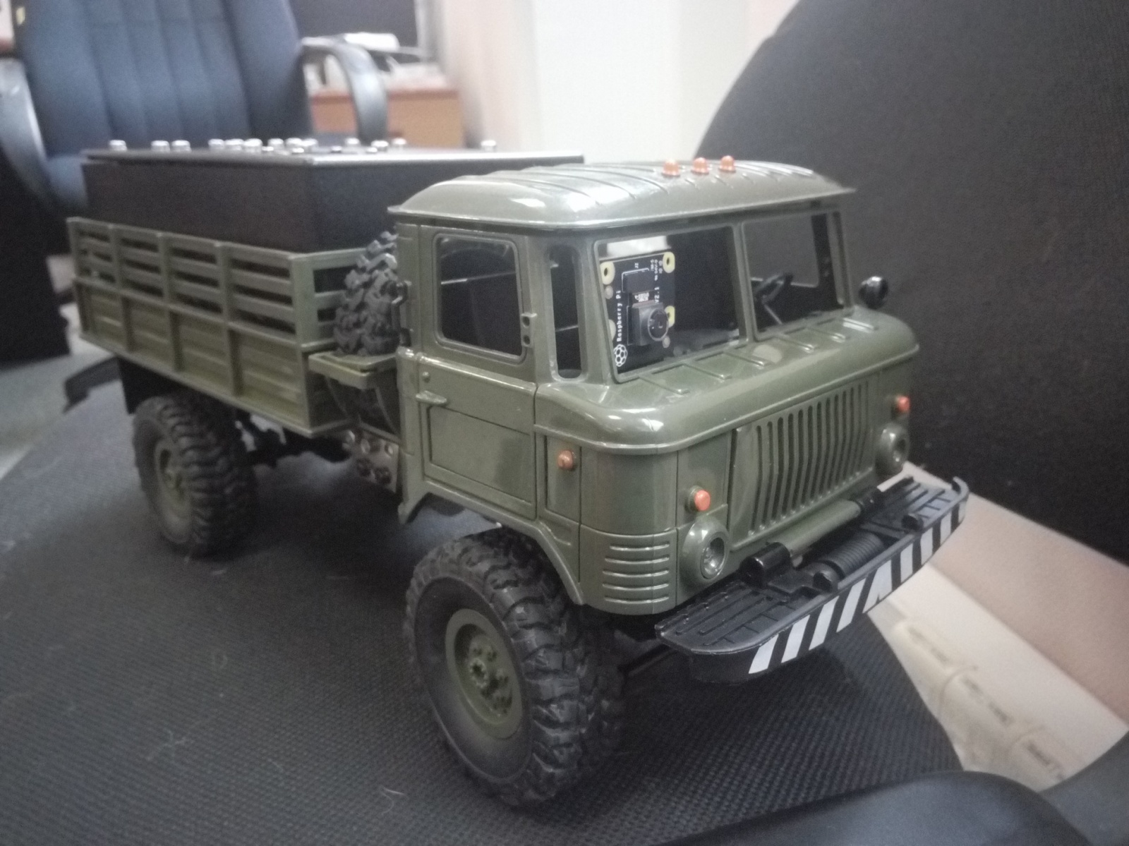 Игрушка ГАЗ-66 на пульте управления. Часть 1 - 1 image