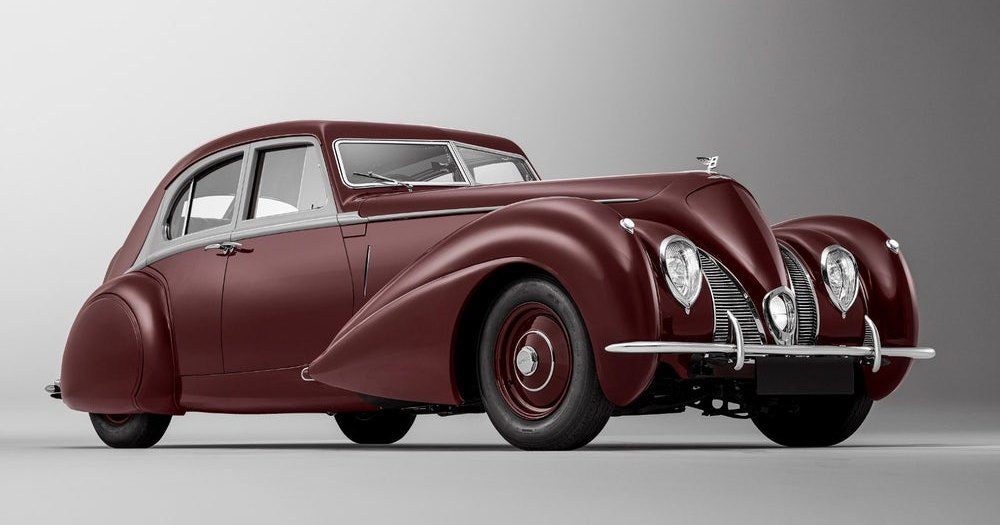 Bentley воссоздала уникальный автомобиль 1939 года