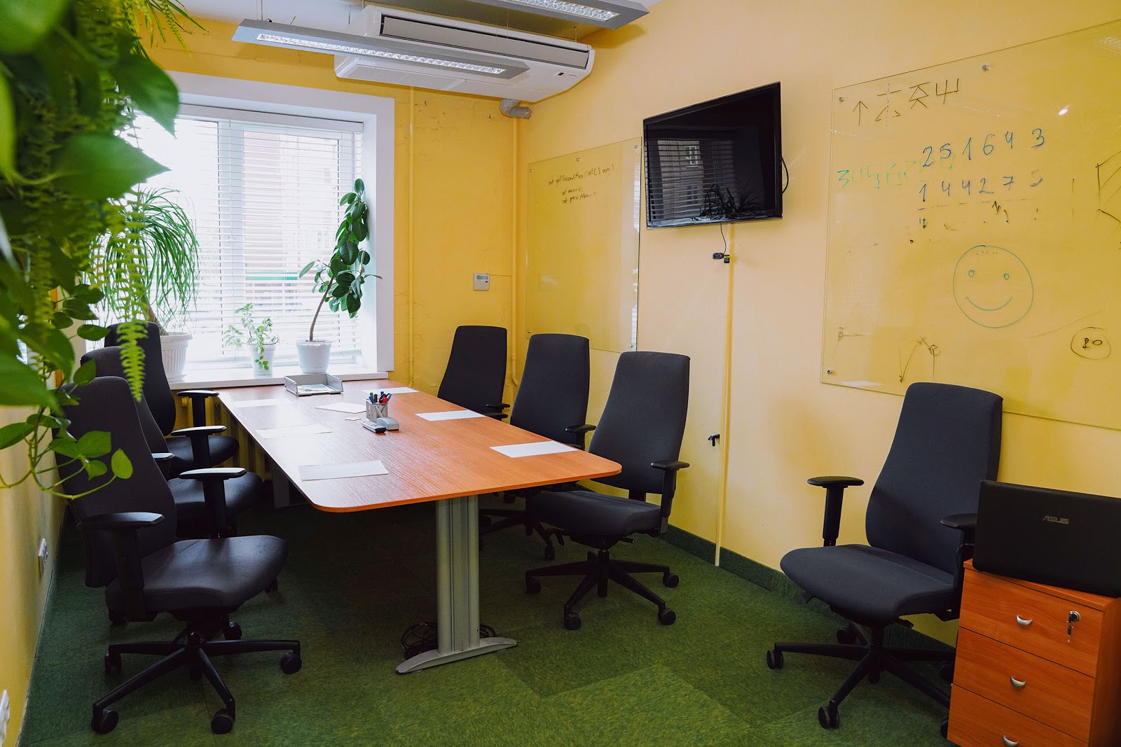 Комфортный офис — помогает работать или мешает и отвлекает? Ответят Sidenis, Alternativa Games и FunBox - 10 Комфортный офис — помогает работать или мешает и отвлекает? Ответят Sidenis, Alternativa Games и FunBox - 10