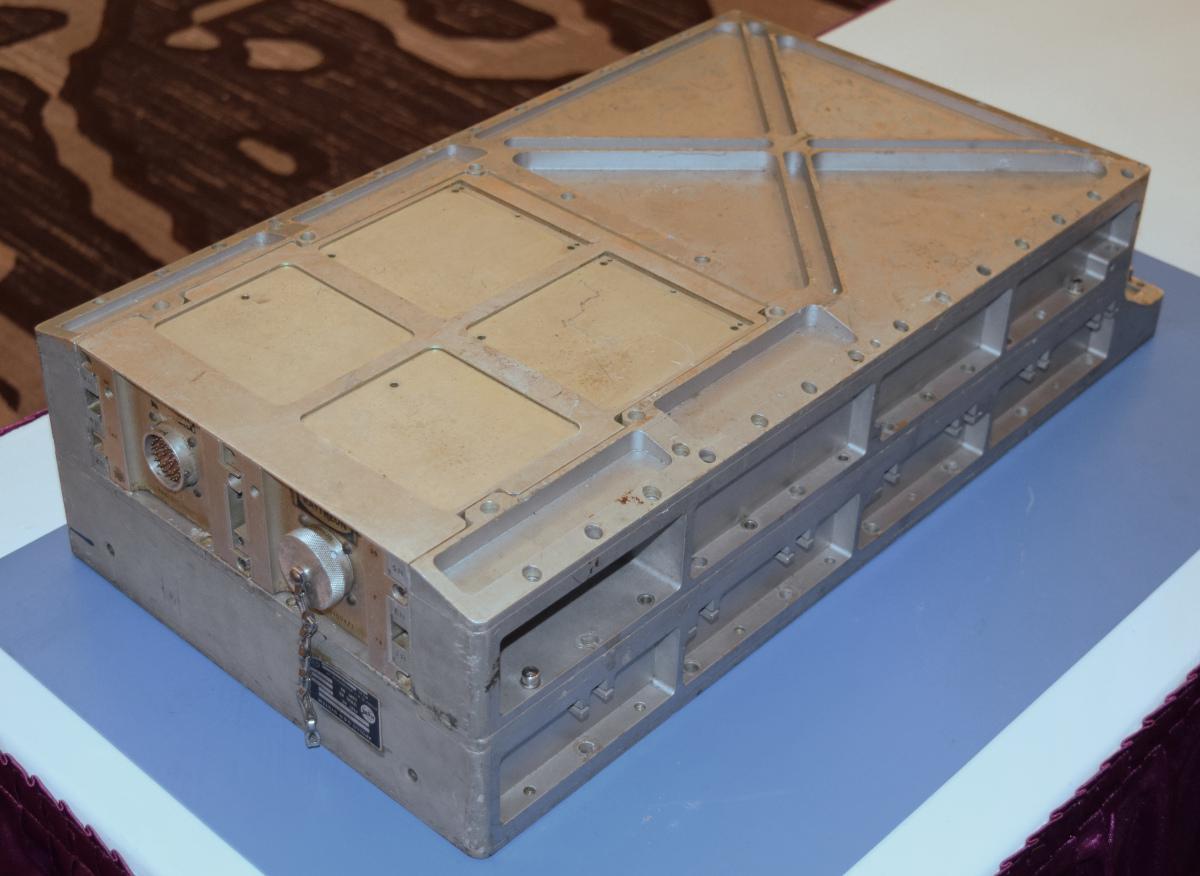 Бортовой управляющий компьютер «Аполлона»: дипстик и инженерный анализ памяти на многократно прошитых сердечниках - 4 Бортовой управляющий компьютер «Аполлона»: дипстик и инженерный анализ памяти на многократно прошитых сердечниках - 4