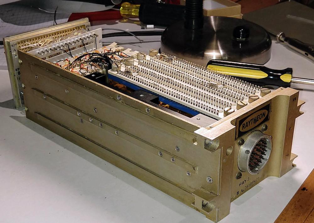 Бортовой управляющий компьютер «Аполлона»: дипстик и инженерный анализ памяти на многократно прошитых сердечниках - 6 Бортовой управляющий компьютер «Аполлона»: дипстик и инженерный анализ памяти на многократно прошитых сердечниках - 6