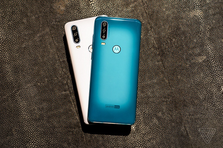 Motorola One Action &mdash; первый в мире смартфон, который позиционируется в качестве альтернативы экшн-камере