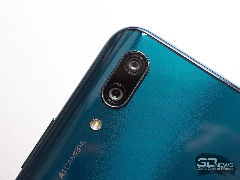 Новая статья: Обзор смартфона Huawei P smart Z: огромный экран и выдвижная камера