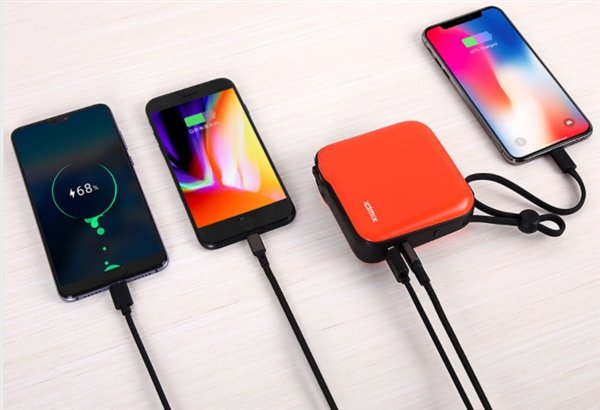Xiaomi представила зарядное устройство и powerbank для Android и iPhone