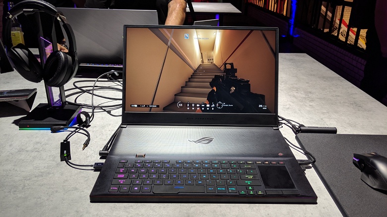 300 Гц — новый стандарт топовых ноутбуков. Такой экран получил ноутбук Asus ROG Zephyrus S GX701