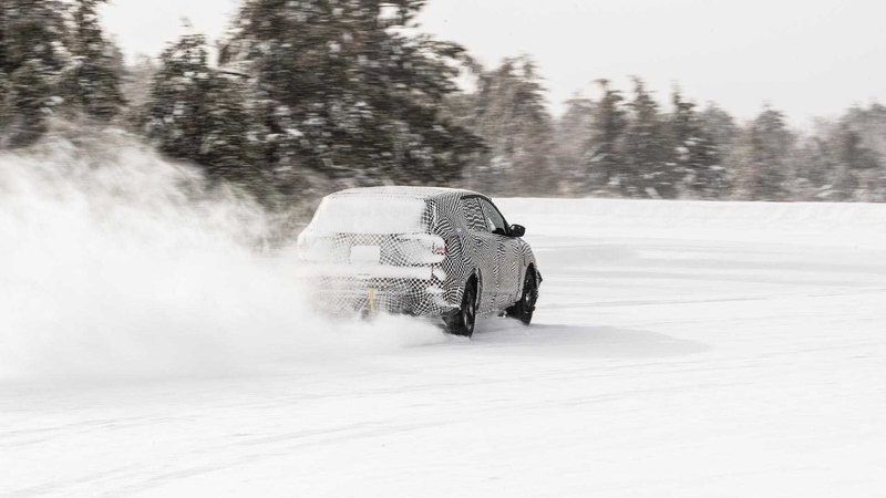 Ford показал электрокроссовер в стиле «Мустанга»