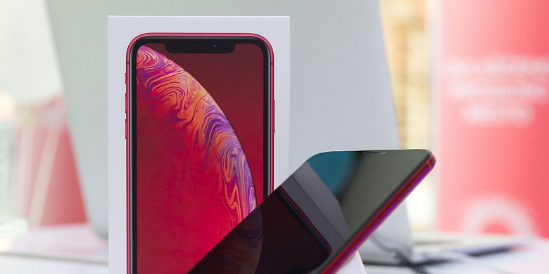 iPhone XR &mdash; самый продаваемый смартфон первой половины года