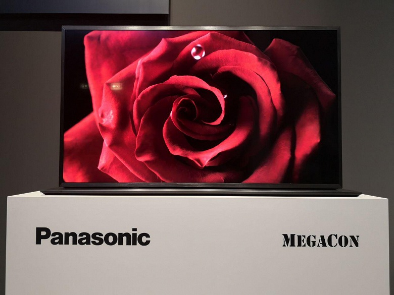 Panasonic MegaCon — ЖК-телевизор с двойной панелью, который перенял ряд особенностей устройств с экранами OLED