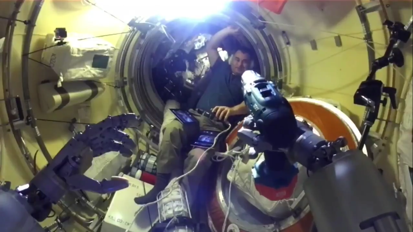 Робот FEDOR вернулся с МКС на Землю - 5