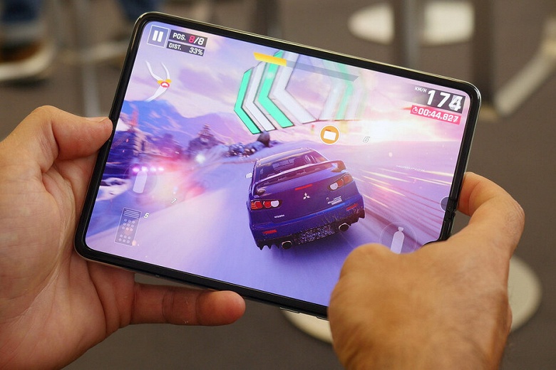 Работали всем миром. Samsung рассказала, как работала над программной частью Galaxy Fold - 1 Работали всем миром. Samsung рассказала, как работала над программной частью Galaxy Fold