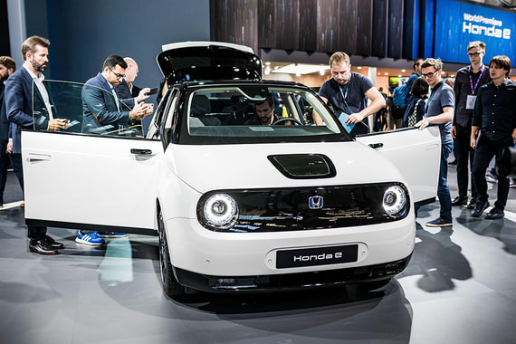 Мировые автомобильные бренды представили свои электрокары на автосалоне во Франкфурте - 9 image