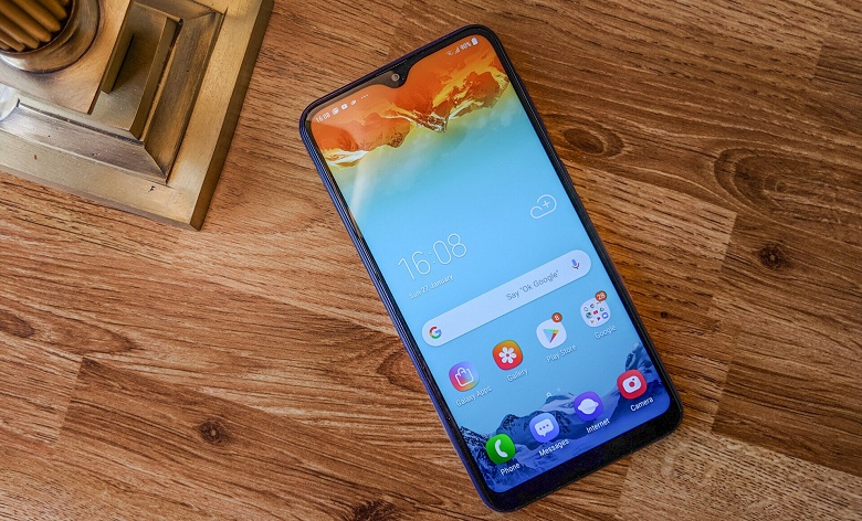 Новый бюджетный смартфон Samsung получит экран AMOLED и быструю зарядку - 1 Новый бюджетный смартфон Samsung получит экран AMOLED и быструю зарядку