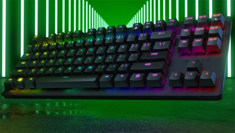 Компактная клавиатура Razer Huntsman Tournament Edition рассчитана на киберспортсменов