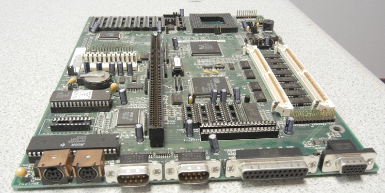 Ретро-компьютер в корпусе NLX - 2