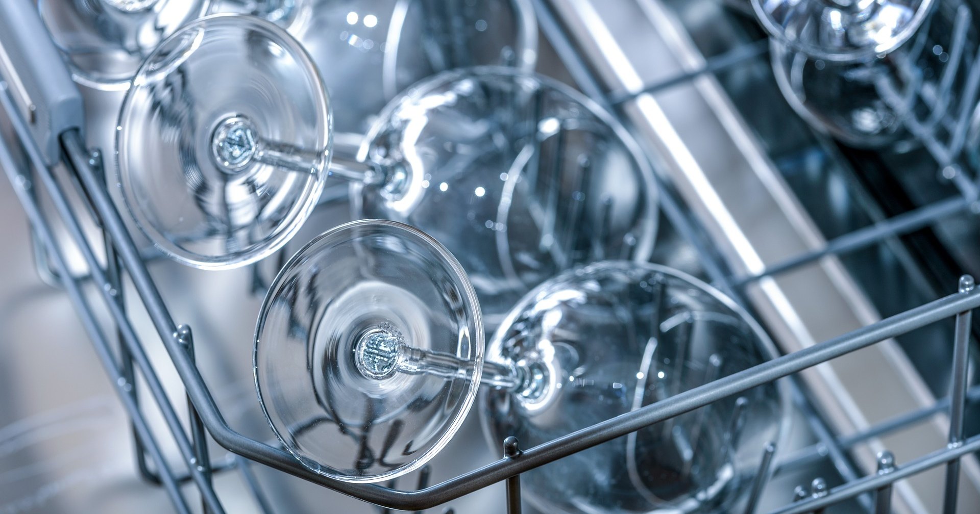 10 вещей, которые ни в коем случае нельзя класть в посудомойку 10 вещей, которые ни в коем случае нельзя класть в посудомойку