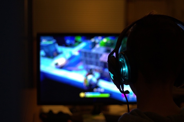 На игре: продажи геймерских компьютеров и мониторов быстро растут
