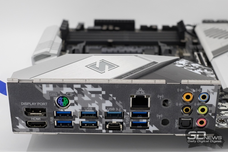 Новая статья: Обзор материнской платы ASRock X570 Steel Legend: начальный уровень X570