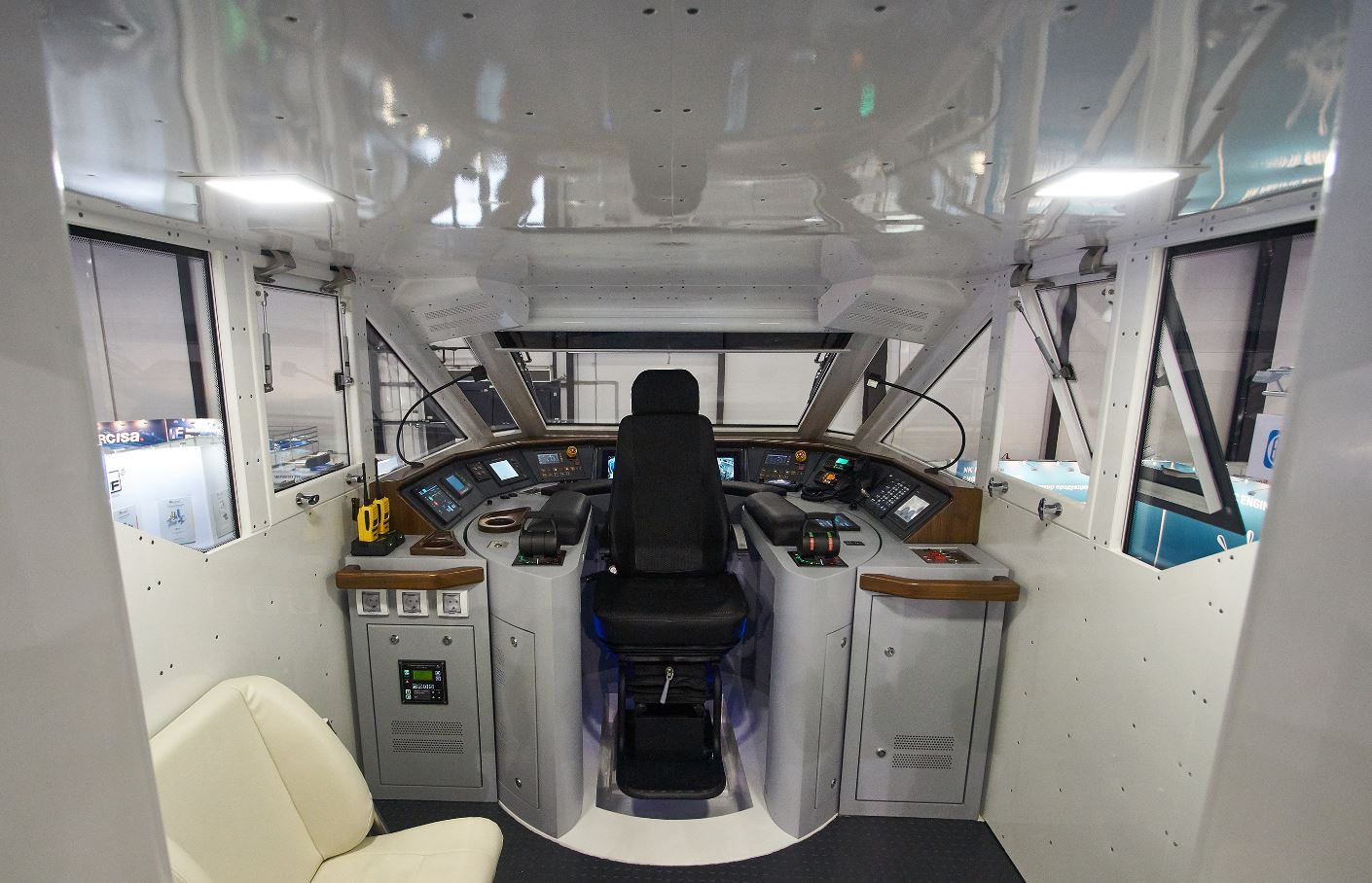 «Эковольт» — из рендеров в реальность, российский двухпалубный речной электрокатамаран на выставке «Нева-2019» - 10 «Эковольт» — из рендеров в реальность, российский двухпалубный речной электрокатамаран на выставке «Нева-2019» - 10