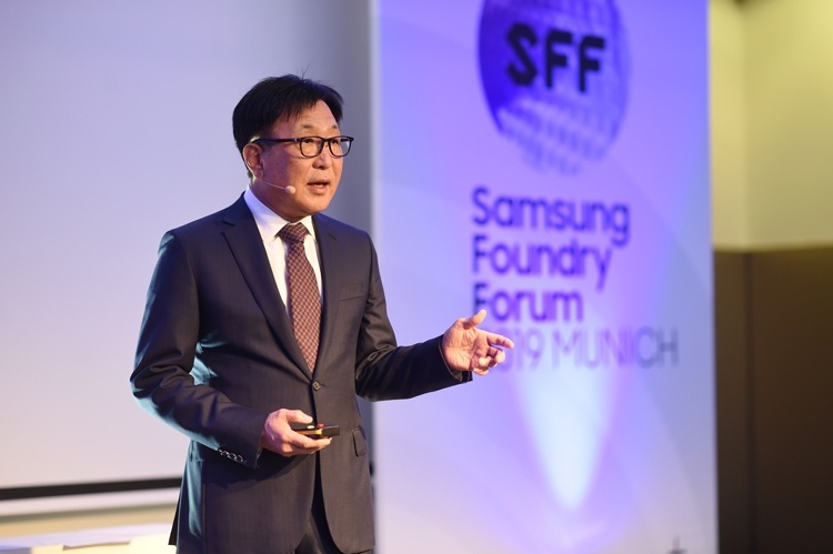 Новые микросхемы Samsung рассчитаны на робомобили и электрокары