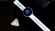 Специальная версия новинки Huami Amazfit позирует на живых фото