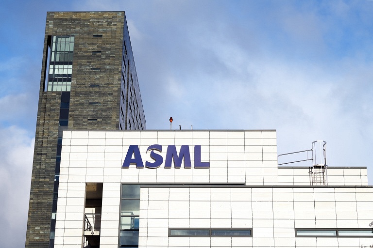 Доход ASML за квартал достиг 3 млрд евро — продажи оборудования для EUV-литографии растут - 1